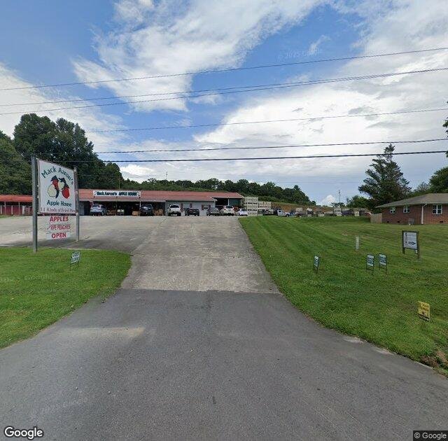Mack Aaron's Apple House in Ellijay, GA