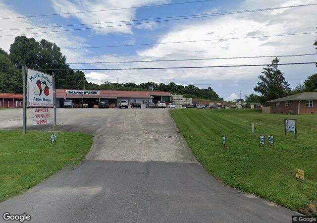 Mack Aaron's Apple House in Ellijay, GA