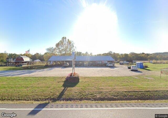 Thierbach Orchards & Berry Farm in Marthasville, MO